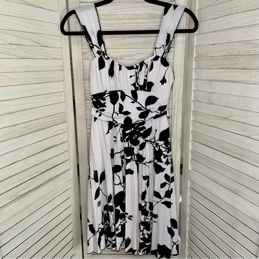Speechless Floral Print Black and White A Line Mini Sundress Juniors Small
